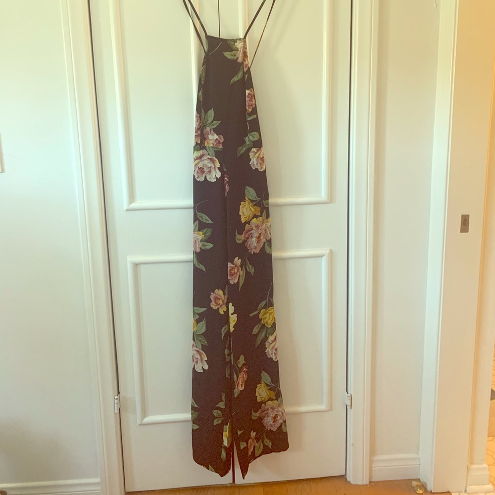 Floral jumpsuit . Size Xs